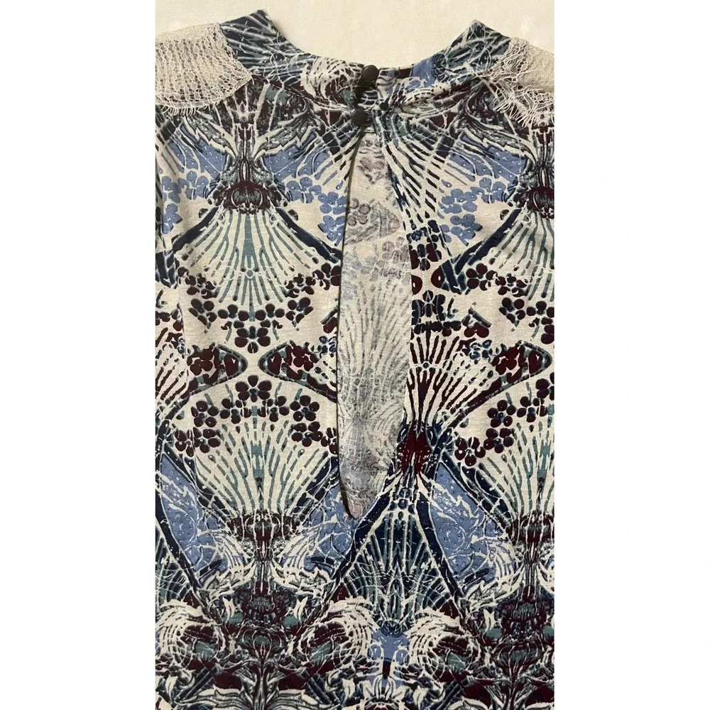 Free People eye catching